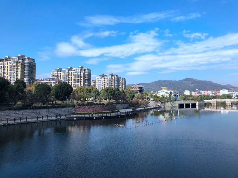 /uploads/image/2020/11/18/6fa004a2ee24e28cca44002a4a15eca7.jpg 黄唯_副本_副本.jpg
