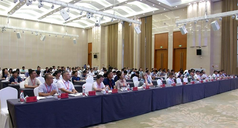 6真空科技研讨会3.jpg